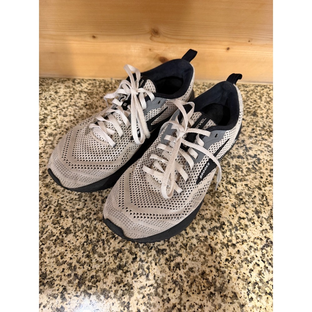 Brooks Revel 6 Womens Running Shoes White Black Grey‎ 1203861B121 Size 8